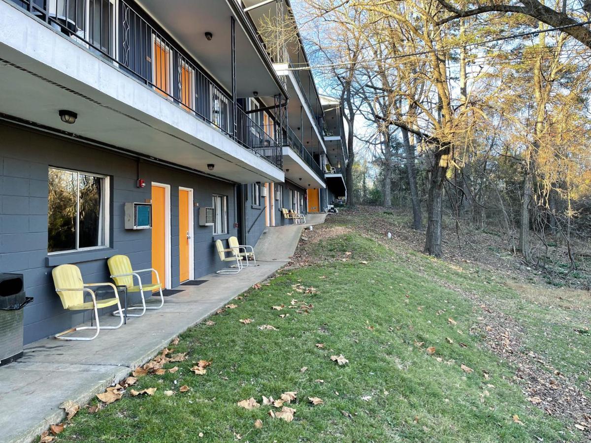 The Wanderoo Lodge Eureka Springs Exterior photo