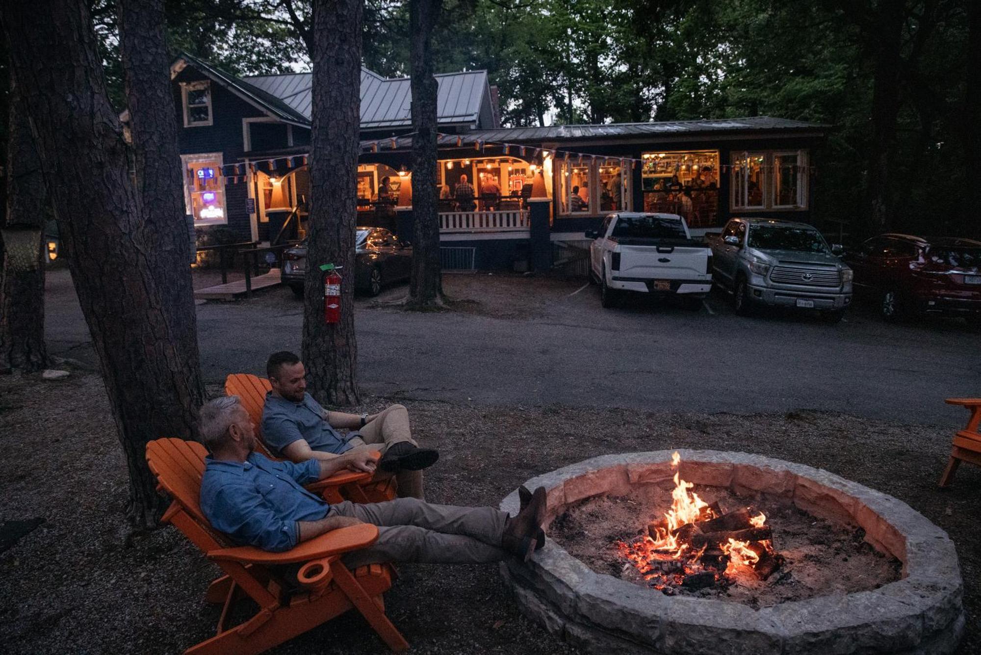 The Wanderoo Lodge Eureka Springs Exterior photo